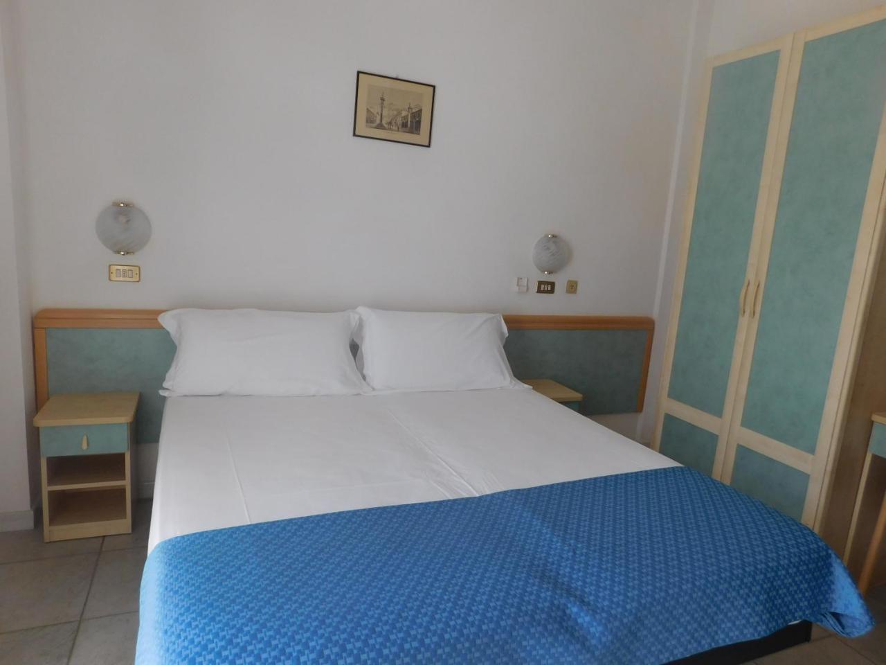 Hotel Dolores Rimini Exteriér fotografie