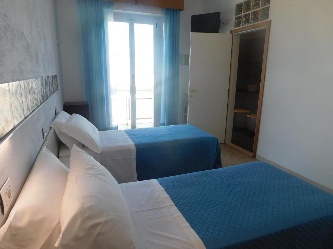Hotel Dolores Rimini Exteriér fotografie