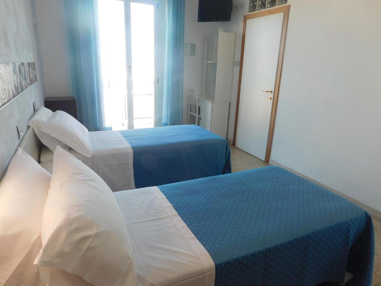 Hotel Dolores Rimini Exteriér fotografie
